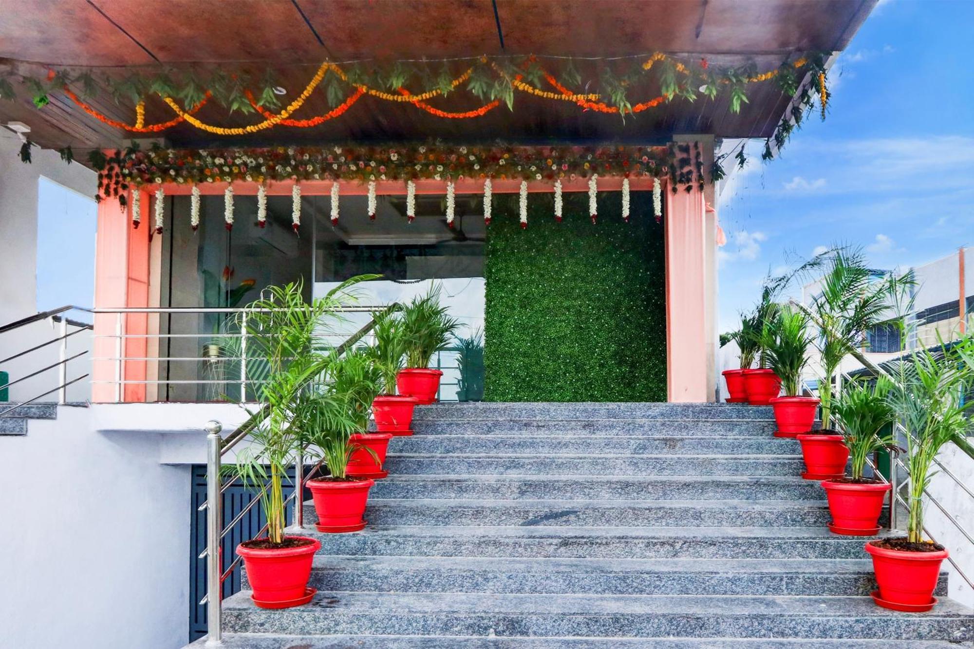 Hotel O Pr Grand Khammam 외부 사진